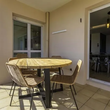 Appt 120m2 Vue 2 Min Du Centre דירה Saint-Raphaël