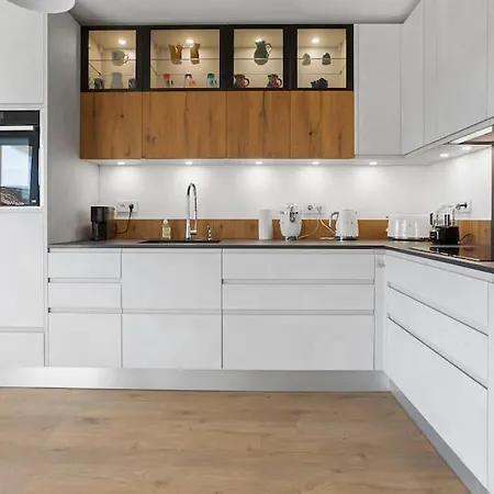Appt 120m2 Vue 2 Min Du Centre דירה *