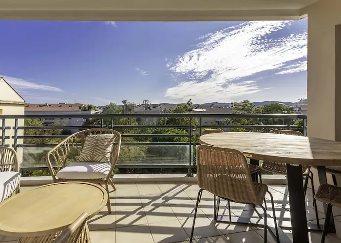 Appt 120m2 Vue 2 Min Du Centre Saint-Raphaël